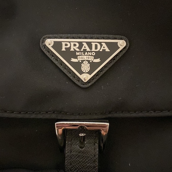 Prada medium-sized Re-Nylon backpack - Picture 2 of 6